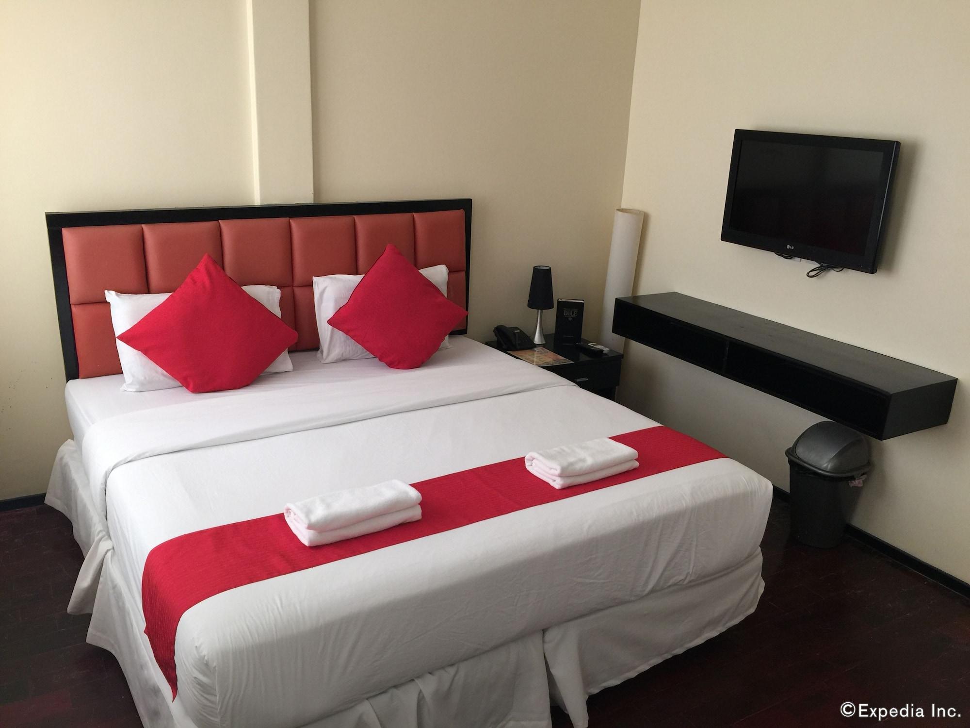 Arabelle Suites Тагбиларан Сити Екстериор снимка