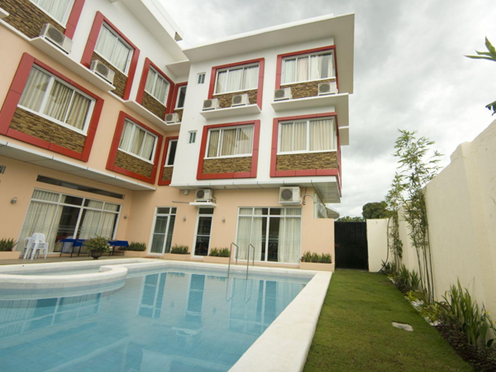 Arabelle Suites Тагбиларан Сити Екстериор снимка